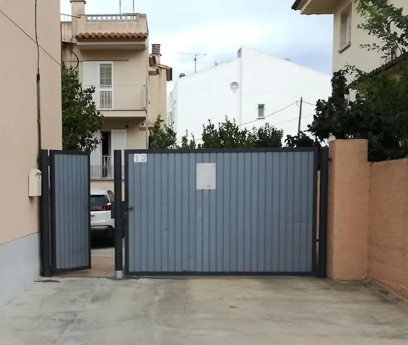 Cami Ample Apartman L' Escala 0*,  Spanyolország